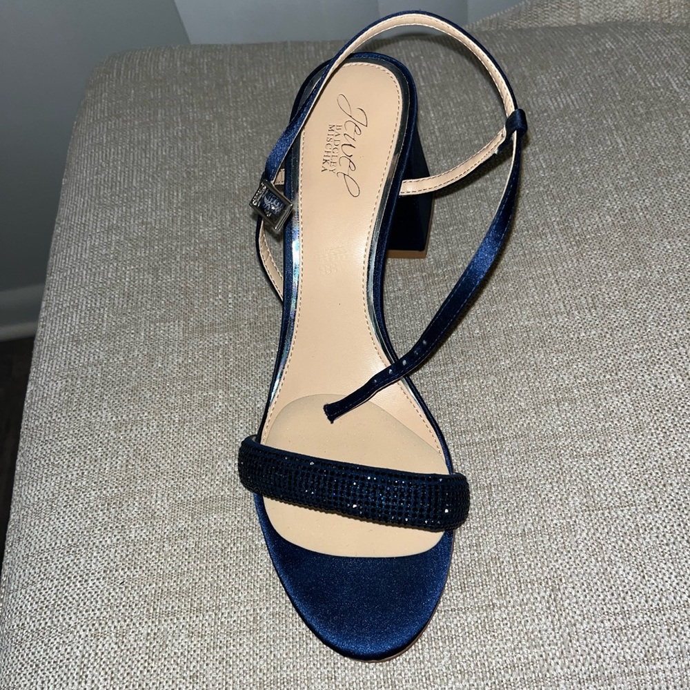 Jewel badgley Mischka heels